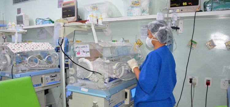 Hospital da Mulher celebra 30 anos com mais 140 mil partos