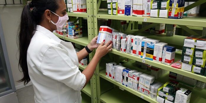 Falta de medicamentos preocupa setor farmacêutico