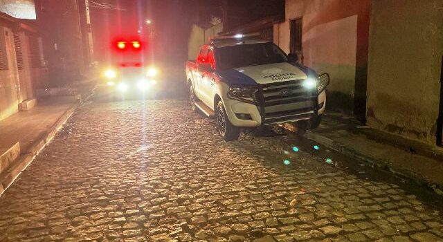 Jovem é assassinado após sair da casa da namorada no bairro Jardim Cruzeiro
