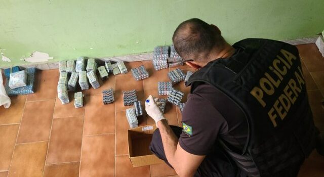 Polícia Federal cumpre mandados em Feira de Santana relativos a contrabando de medicamentos e cigarros