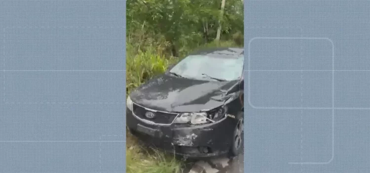 Jovem catador de materiais recicláveis morre após ser atropelado por carro em rodovia no sul da Bahia