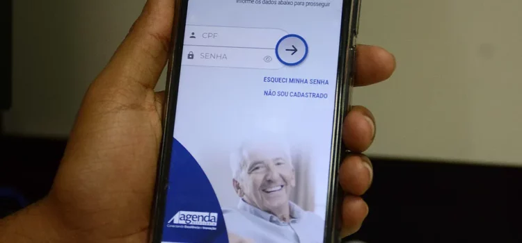 Prefeitura de Salvador inicia recadastramento digital de 2023 de aposentados e pensionistas