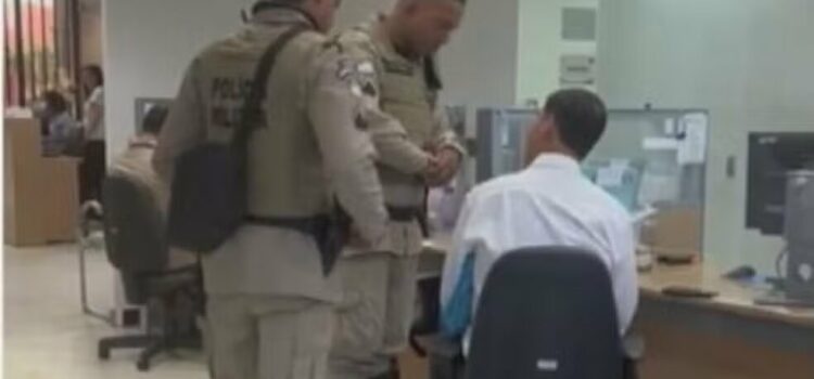 Falso médico é preso em flagrante na sede do Conselho Regional de Medicina da Bahia