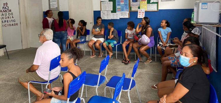 Caravana da Vacinação aplicou 120 doses contra a dengue em Maria Quitéria