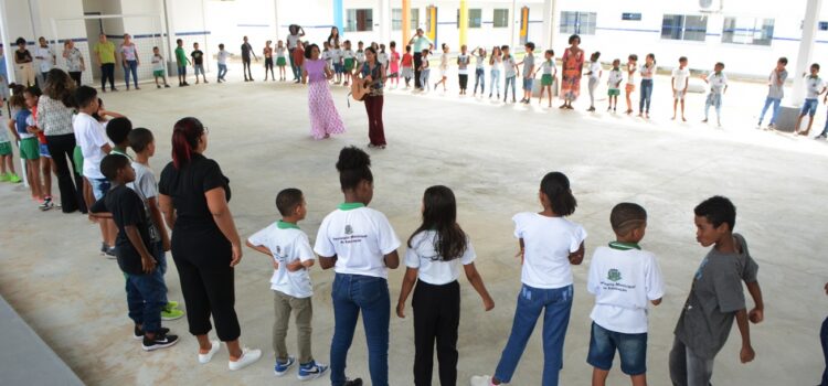 Expectativa de ano letivo de aprendizado marca início das aulas no Alto do Rosário