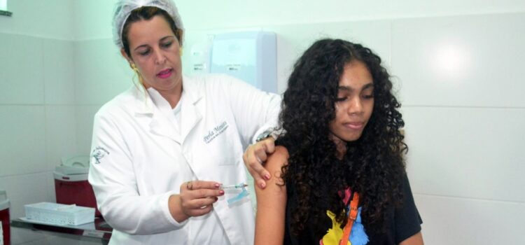 Feira vacinou mais de 11,3 mil crianças contra a dengue