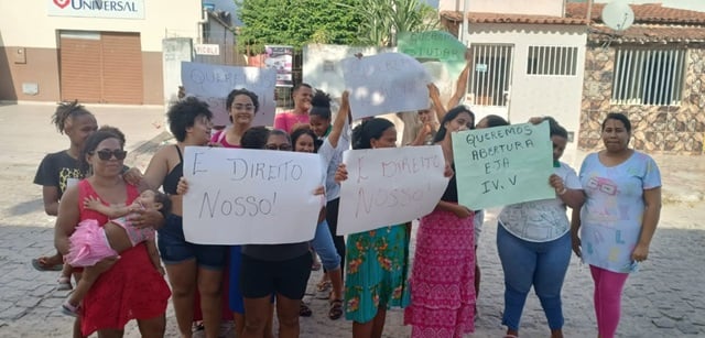 Estudantes cobram abertura de turmas 4 e 5 do EJA em escola do bairro Novo Horizonte