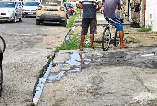 Pintor é assassinado em calçada de residência no Morada das Árvores