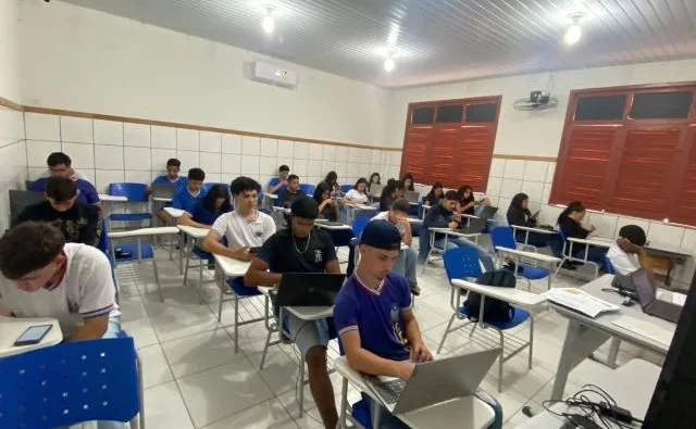 Escolas estaduais realizam avaliação diagnóstica de Língua Portuguesa e Matemática com foco na melhoria da aprendizagem