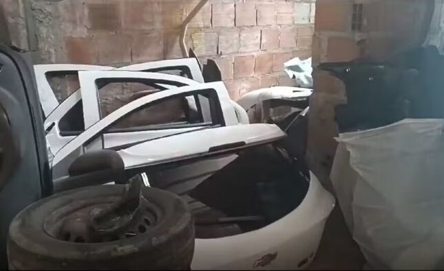 Polícia desarticula desmanche de carros roubados na periferia de Salvador