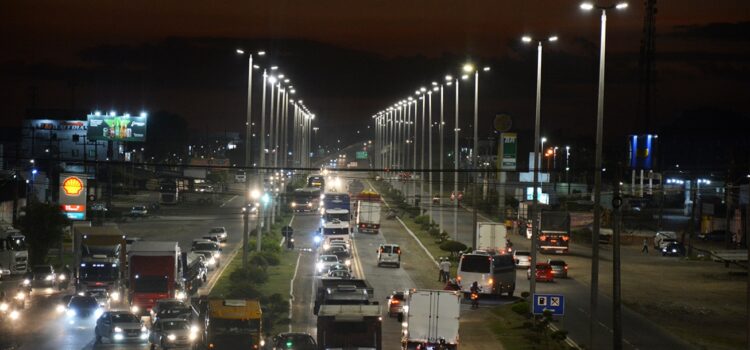 Projeto Luz da Gente modernizou quase 100% da iluminação pública em Feira