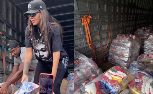 Ludmilla distribui cestas básicas de Natal em Caxias, no RJ; ‘minha casa, minha raiz’