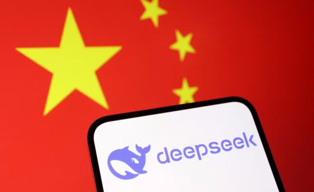 IA chinesa DeepSeek mostra ao usuário como está ‘pensando’ antes de responder; veja exemplo