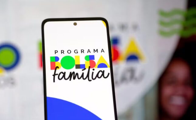 Bolsa Família 2025: primeiro pagamento acontece ainda neste mês; veja datas