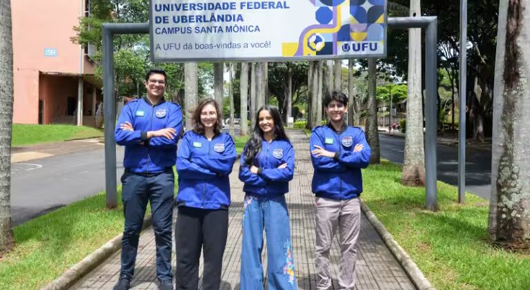 Estudantes brasileiros vencem competição da NASA; desbancaram gigantes da programação