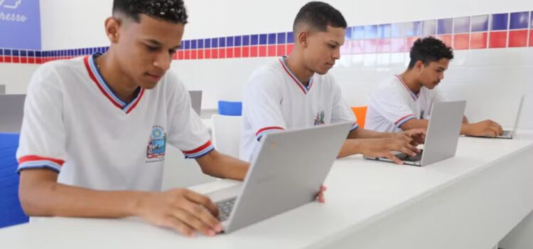 Matrícula da rede estadual de ensino da Bahia começa segunda-feira; saiba como fazer