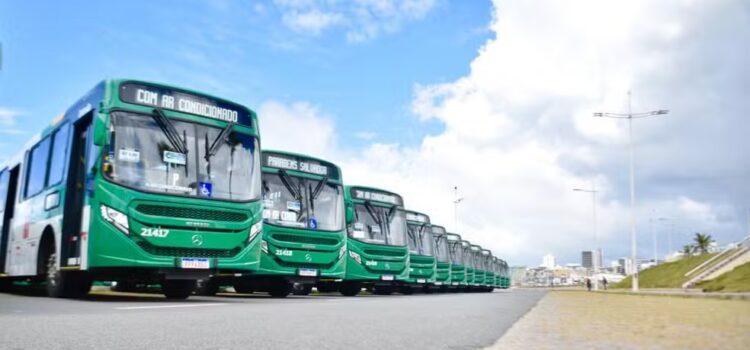 Concessionária de ônibus de Salvador anuncia mais de 30 vagas de emprego; confira os cargos e como se inscrever