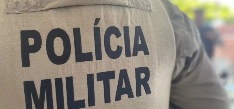 Homem se recusa a devolver filho para a mãe, faz criança de escudo, desacata policiais e vai parar em delegacia na Bahia