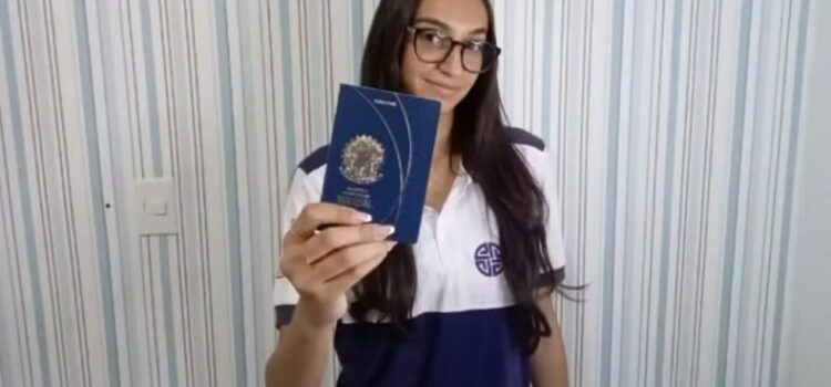 Primeira da família a concluir ensino médio, estudante baiana representa Brasil em festival de inovação e criatividade nos EUA